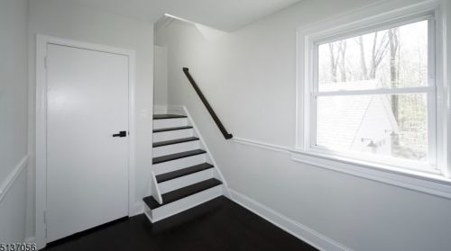 49 Woodland Ave, Whippany NJ  07981-1121 exterior