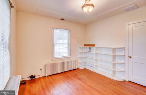 10 Clearview Ave, Trenton NJ 08619-1217 exterior