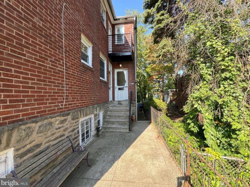 6142 8th St, Philadelphia, PA 19120-1325