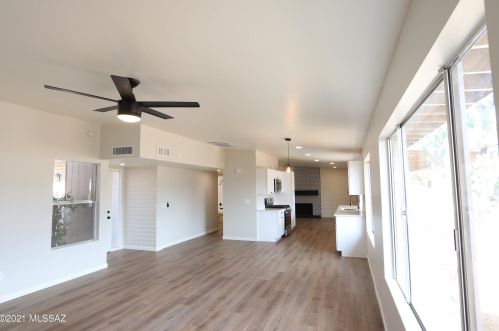 9301 8th St, Tucson AZ  85710-3117 exterior