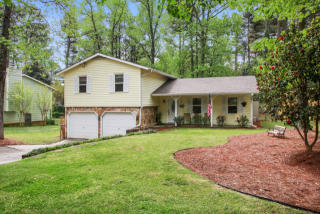 6988 Lakeview Ln, Atlanta GA  30360-1839 exterior