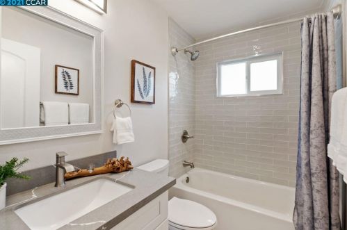 5507 Alaska Dr, Concord CA  94521-4009 exterior