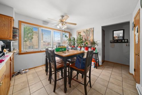 6724 63rd St, Chicago IL 60638-4004 exterior