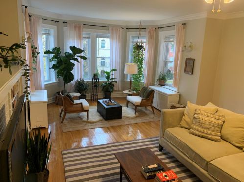 2145 Arthur Ave, Chicago, IL 60645-5514