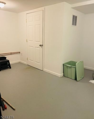 14 Elk Ave, Dover NJ 07801-2505 exterior