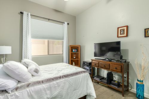 326 Anderson Ave, Phoenix AZ  85022-2366 exterior