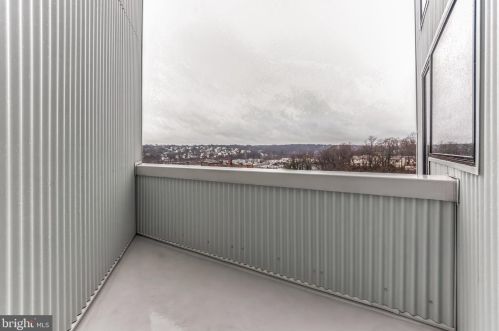 241 Krams Ave, Philadelphia PA  19128-4729 exterior