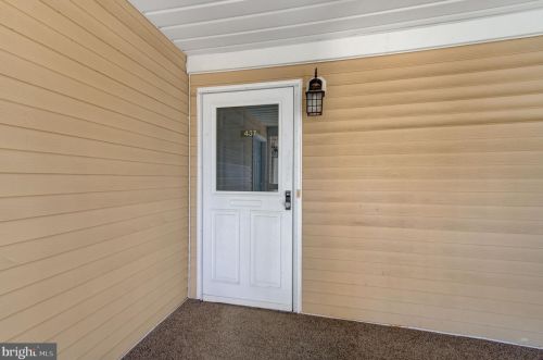 437 Silvia St, Trenton, NJ 08628-3234