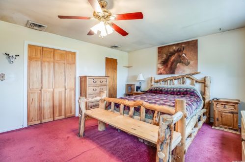 40 Kent Rd, Valley Stream NY 11580-3333 exterior