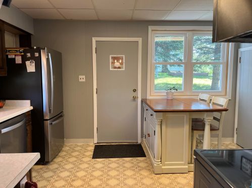 207 Anoka St, Duluth MN 55803-1918 exterior