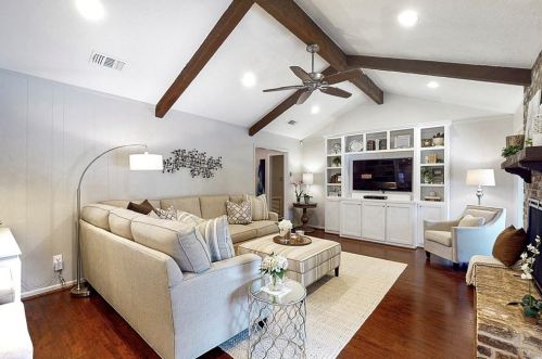 2018 Thousand Pne Dr, Humble TX 77339-3147 exterior