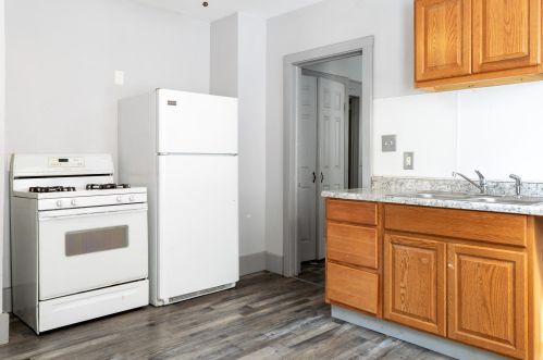 3737 10 St, Milwaukee WI 53206-3316 exterior