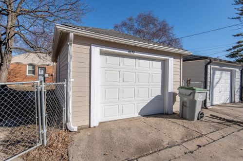 4177 45th St, Milwaukee WI  53216-1520 exterior