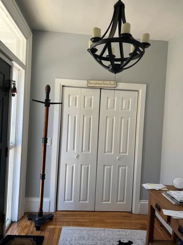 18 Burnside St, Providence, RI 02905-2204