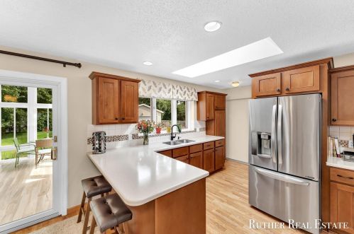 2112 Emens Dr, Meskegon MI 49444-4445 exterior