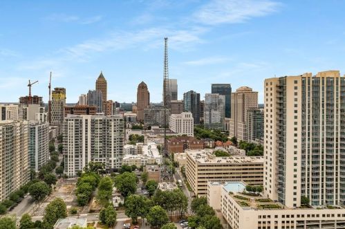 30 5th St, Atlanta GA  30308-1106 exterior