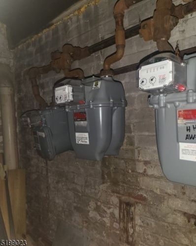 115 3rd Ave, Newark NJ  07104-2707 exterior