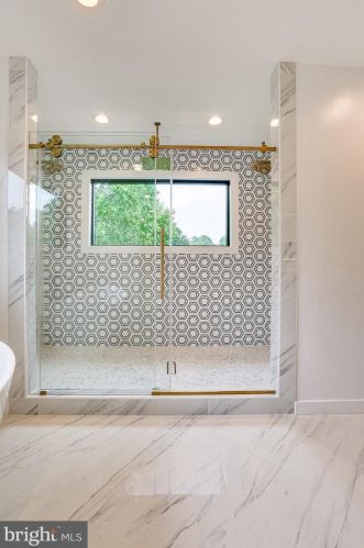 4913 Sherier Pl, Washington DC  20016-3319 exterior