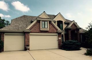 15733 Lake St, Omaha NE  68116-2074 exterior