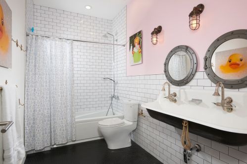 1257 Wolcott Ave, Chicago IL 60622-3675 exterior