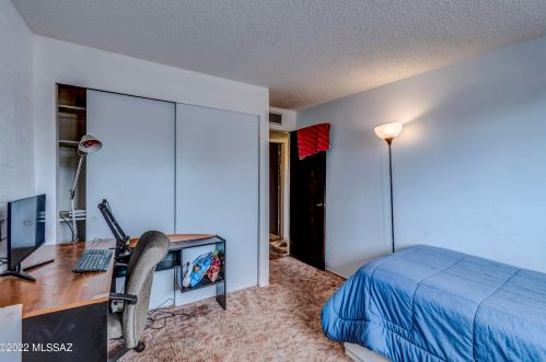 8532 Calle Bolivar, Tucson AZ  85715-5409 exterior