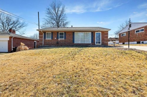 6438 Lawnside Dr, Saint Louis MO 63123-3309 exterior