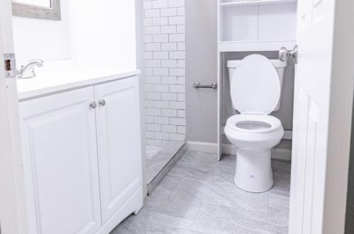 2957 Eleanor Ter, Atlanta GA  30318-6078 exterior