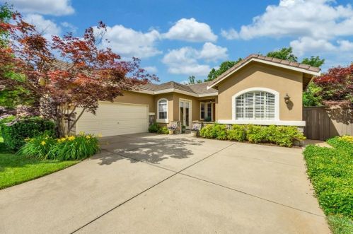 3272 Stonehurst Dr, Folsom, CA 95762-7626