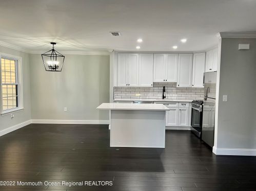 710 Bluebell Dr, Jackson Twp NJ  08527-4113 exterior