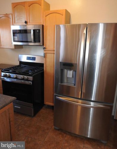 1826 4th St, Washington DC  20002-1575 exterior