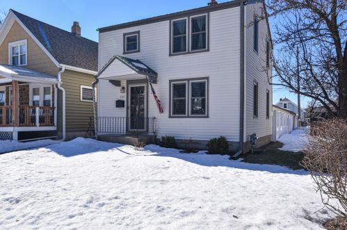 2369 75th St, Milwaukee WI 53214-3018 exterior