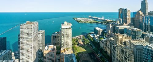 180 Pearson St, Chicago IL 60611-2130 exterior