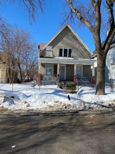 3015 5th St, Milwaukee, WI 53212-1901
