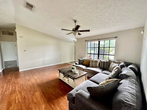 507 Aster Rd, Fort Pierce FL  34953-2904 exterior