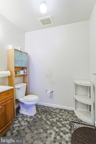 1537 19 St, Philadelphia PA 19121-4120 exterior