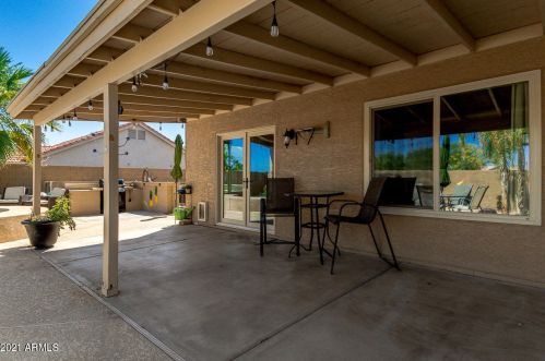 13229 40 St, Phoenix AZ 85018-1601 exterior