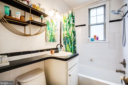 1441 Euclid St, Washington DC  20009-4597 exterior