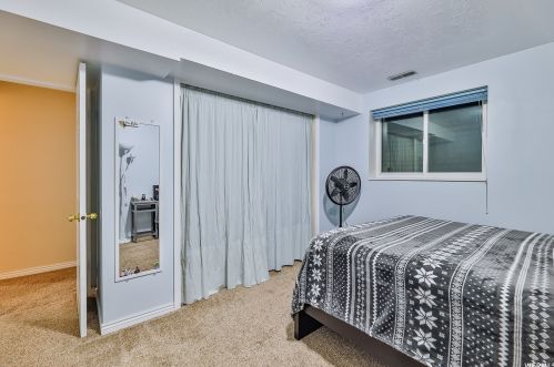 1768 Abbedale Ln, Sandy UT 84092-3723 exterior