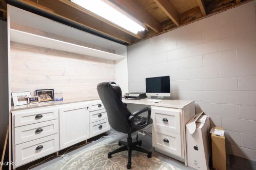 1154 Cadillac Dr, Meskegon MI 49445-1917 exterior