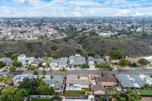 4304 Quapaw Ave, San Diego CA 92117-4525 exterior