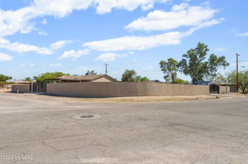 5702 Calle Silvosa, Tucson, AZ 85711-6734