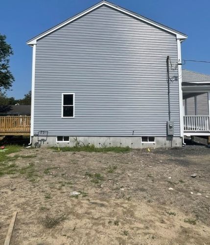 70 Old Colony Ave, Taunton, MA 02718-1113