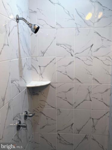 6624 18th St, Philadelphia PA  19126-2617 exterior