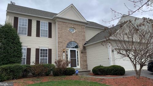 1614 Angelwing Dr, Silver Spring, MD 20904-1500