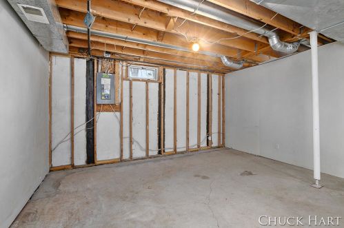 602 Crooks St, Belding MI 48809-1828 exterior