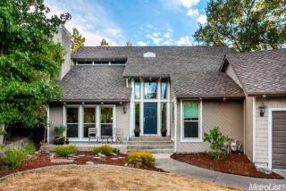 7036 Pine View Dr, Folsom, CA 95630-1926