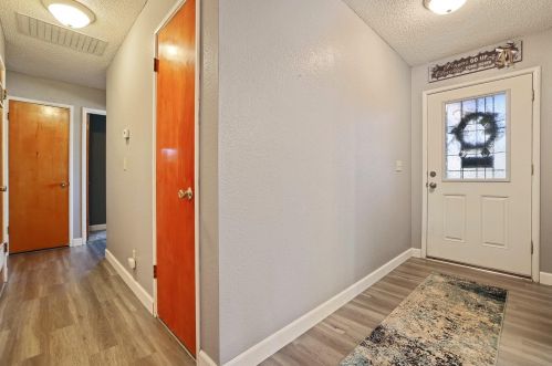 545 Quincy Rd, Turlock CA  95380-4329 exterior