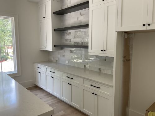 5271 Lk Forrest Dr, Atlanta GA 30342-2524 exterior