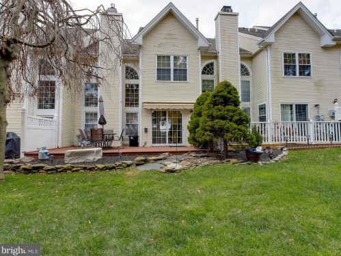 24 Ln Costa Dr, Blenheim NJ 08012-5531 exterior