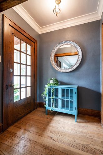 1374 58, Milwaukee WI 53214-5111 exterior